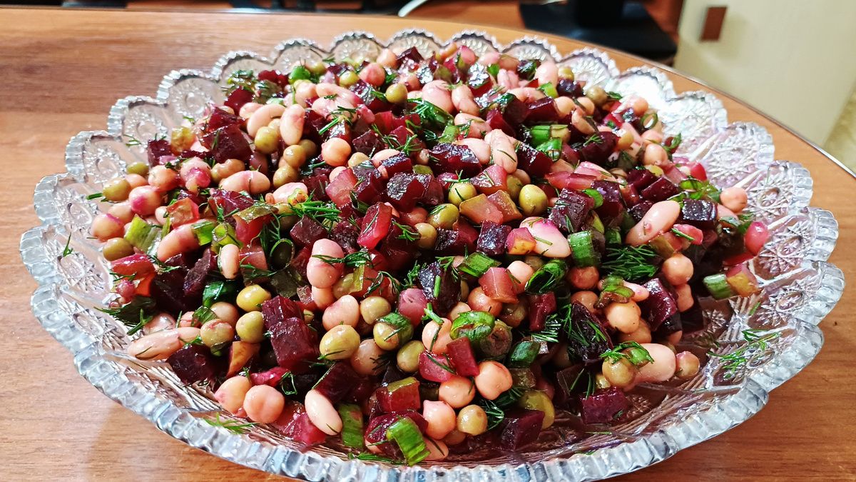 Необычный вкусный винегрет: новый взгляд на классическую закуску