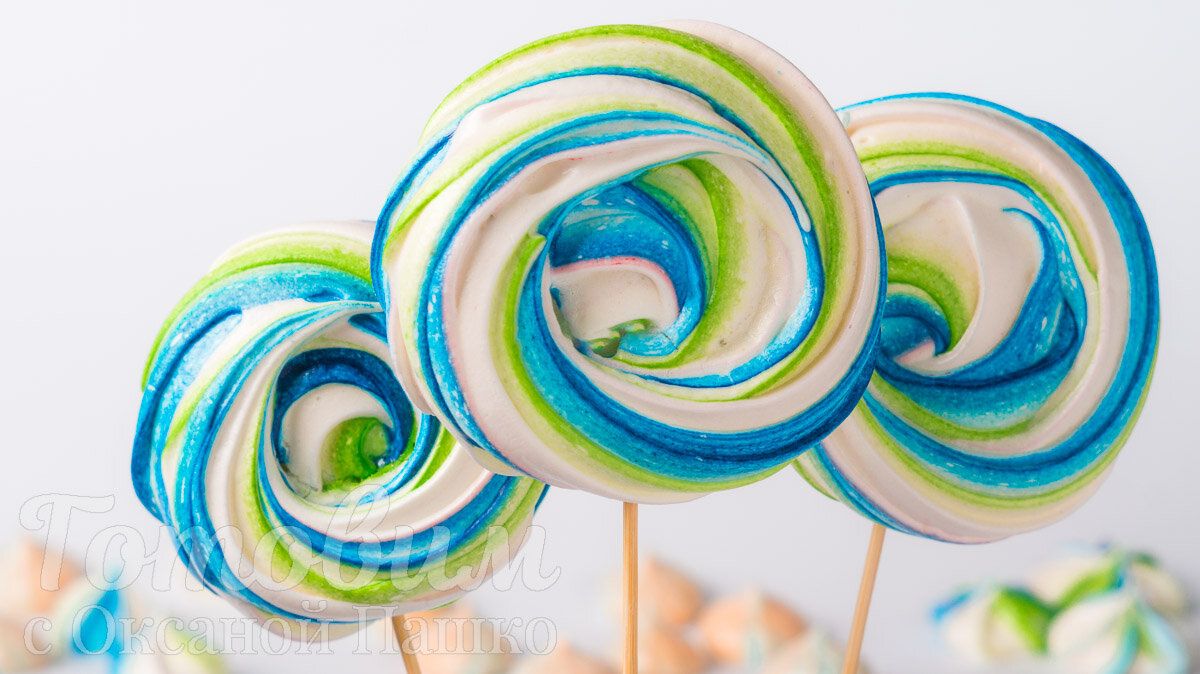 Как создать яркую цветную меренгу: секреты идеального безе