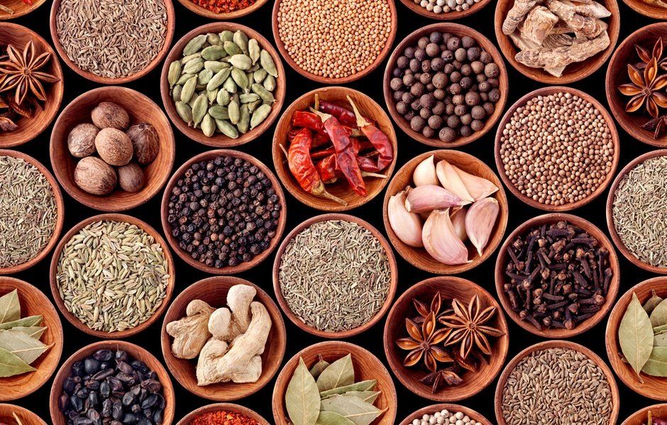 Вкус жизни: топ-8 незаменимых специй для каждой кухни