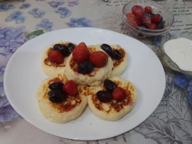 Нежное совершенство: сырники из творога с рисовой мукой и кокосом