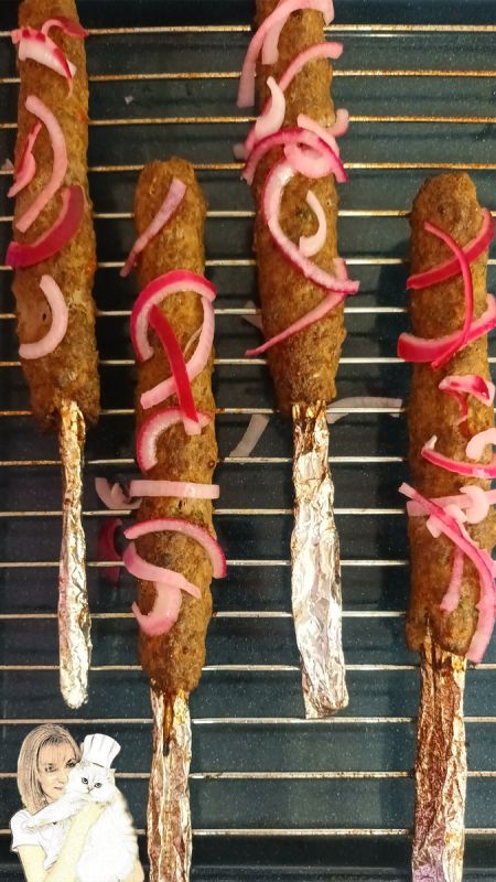 Сочные кебабы, даже без гриля: готовим в духовке