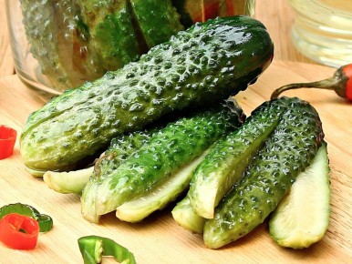 Как быстро замариновать огурцы: простой рецепт на каждый день