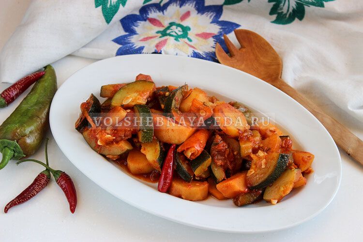 Как приготовить аппетитное овощное рагу с картошкой
