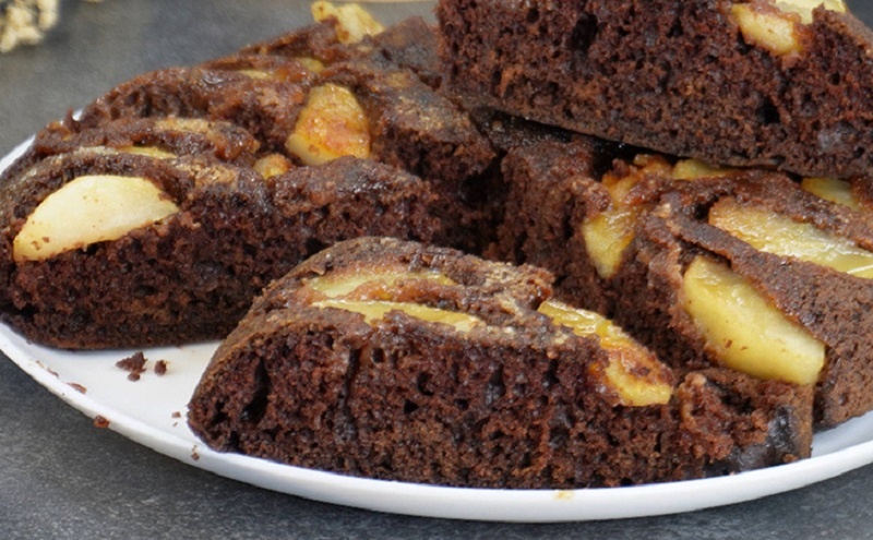 Шоколадная нежность: 15 минут до идеального пирога на сковороде