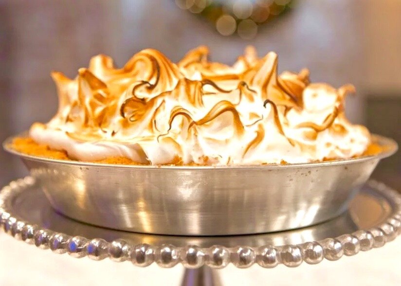 Вкусные традиции: как готовят пирог с ревенем и варенье с бананами