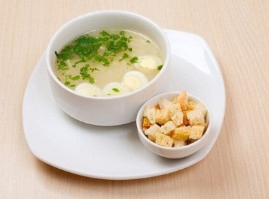 Простой суп с рисом и яйцом: идеальное блюдо для всей семьи