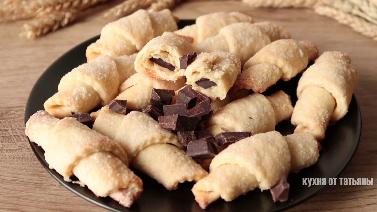 Наслаждайтесь рогаликами с шоколадом на кефире: быстрый и вкусный рецепт