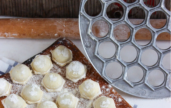 Как правило, сколько пельменей можно получить из килограмма фарша?