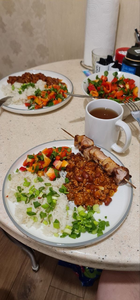 Гастрономические эксперименты: чили кон карнэ и шашлык в аэрогриле