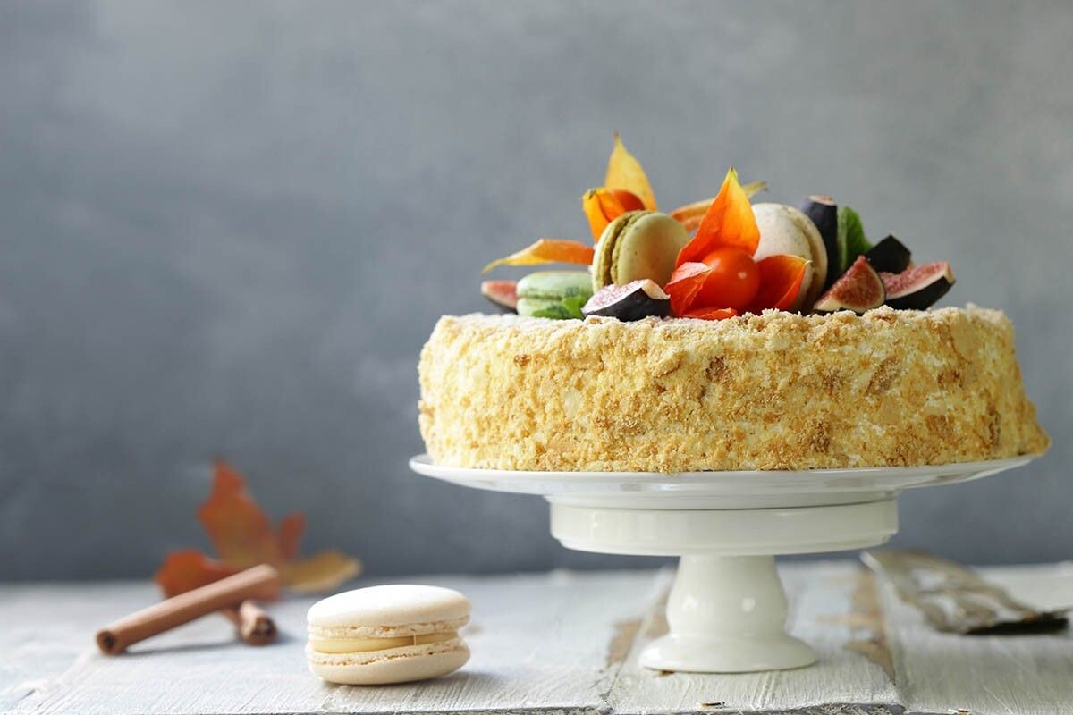 Как сделать торт «Наполеон» дома: секреты и советы для идеального сладкого шедевра