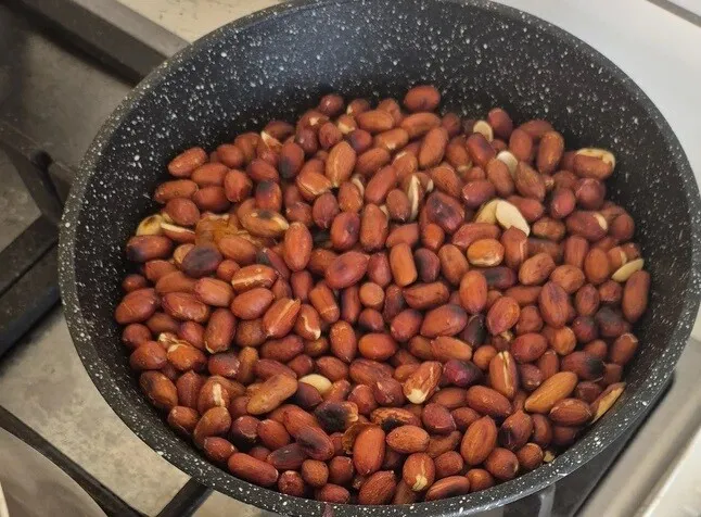 Как приготовить идеальный жареный арахис на своей кухне