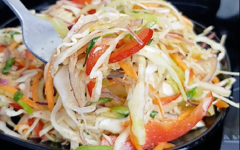 Быстрый витаминный салат: вкусовое путешествие за пять минут