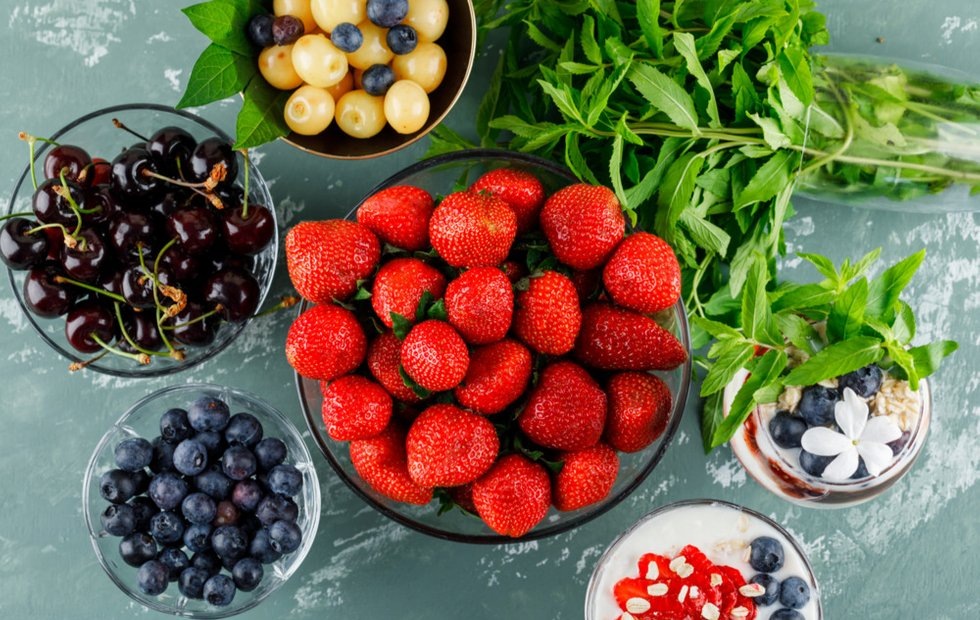 10 фруктов и овощей, которые могут быть опасны для здоровья: новый список от экологов