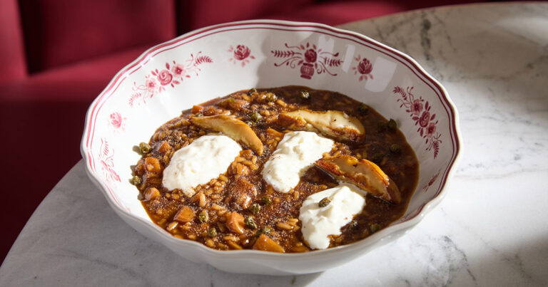 Вернувшийся Uilliam’s на Цветном: ностальгия и новые гастрономические горизонты