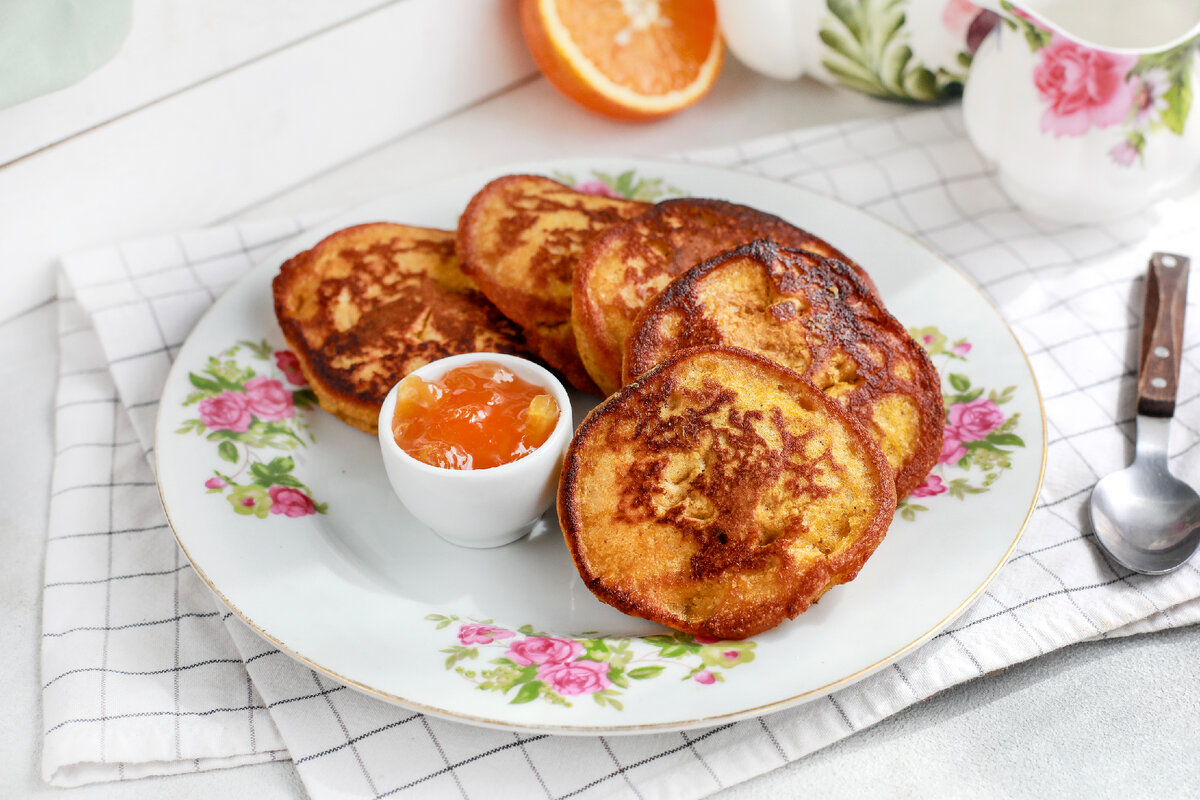 Постные тыквенные оладьи с апельсиновым джемом: нежный вкус и солнечное настроение