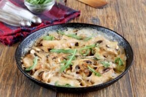 Как приготовить фрикасе из курицы с грибами: секреты французской кухни