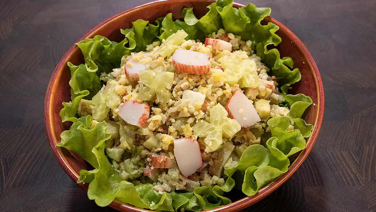 Невероятный салат из крабовых палочек для любого праздника