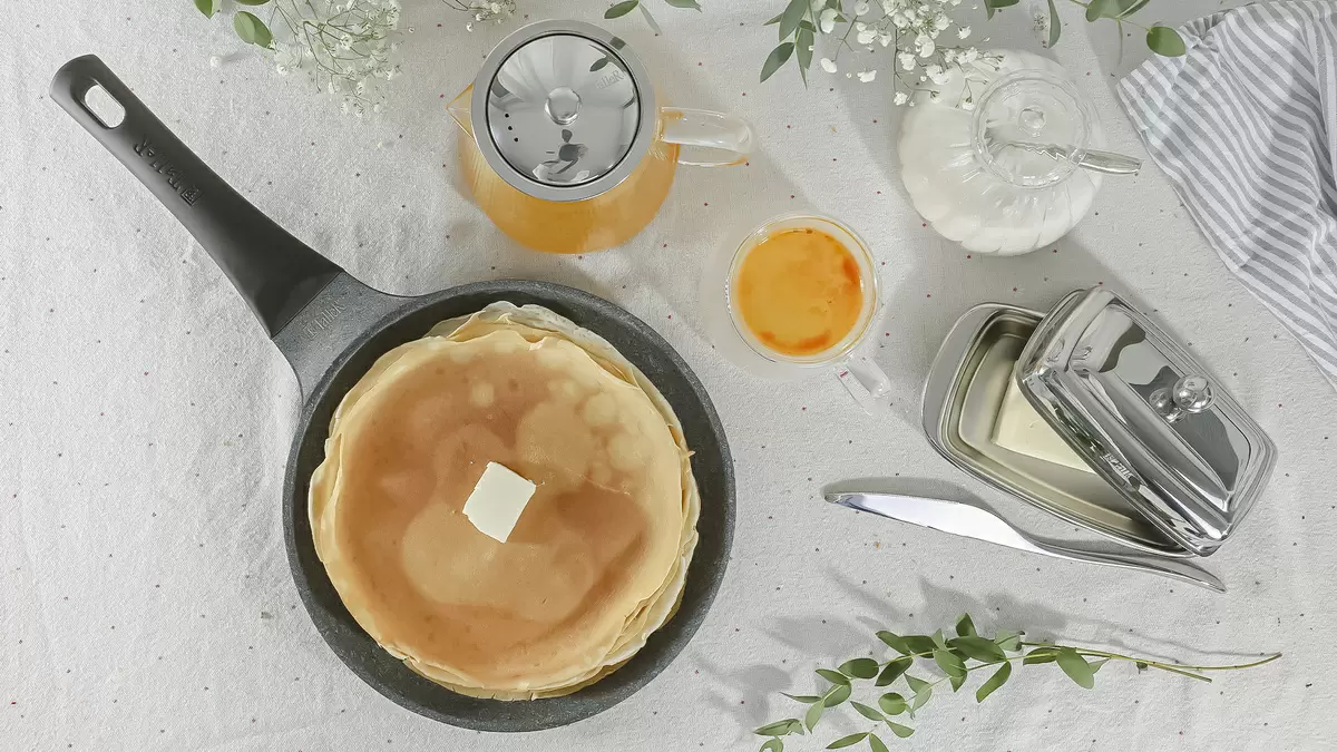 Как выбрать идеальную сковородку для блинов на Масленицу
