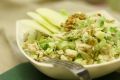 Свежий салат с курицей и сельдереем: легкость и вкус в каждой порции