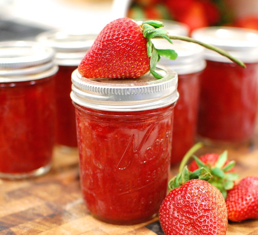 Секреты приготовления сырое клубничного варенья: как сохранить вкус и витамины