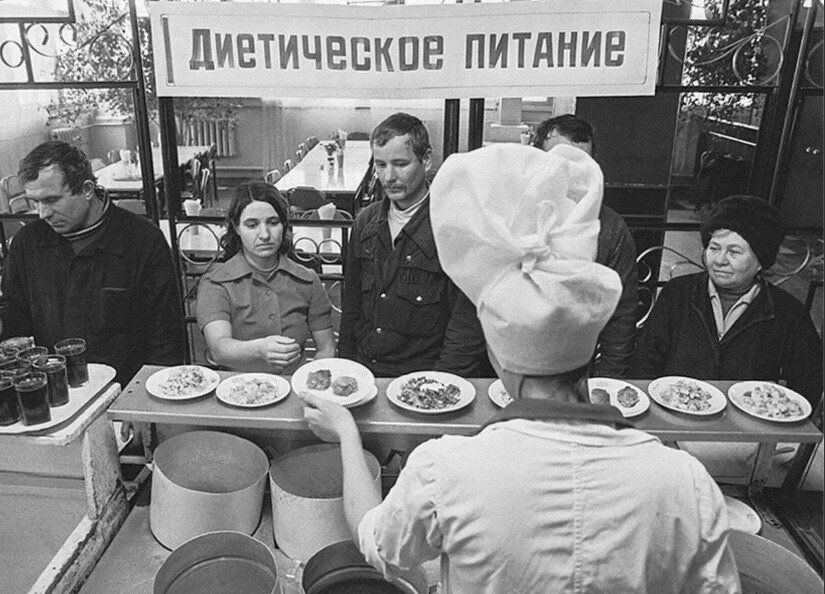Советские столовые: ностальгия по вкусам и традициям